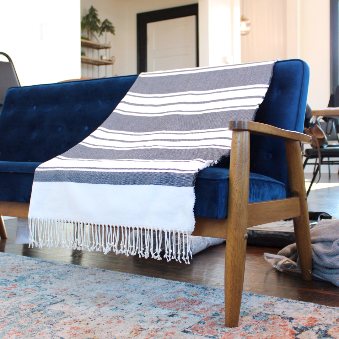Striped Holiday Blanket – Four Season Throw with Tasseled