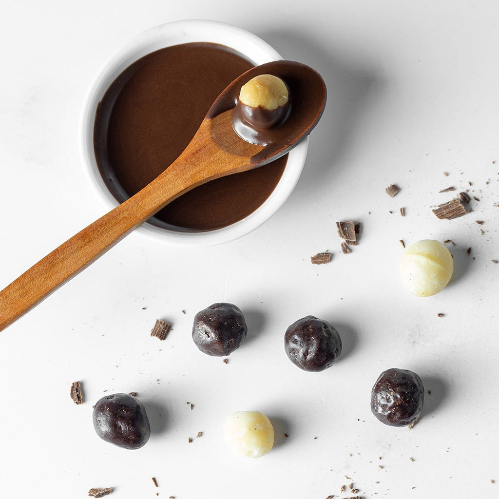 Chocolate Dipped Macadamia Nuts (4oz x 6 Bags)