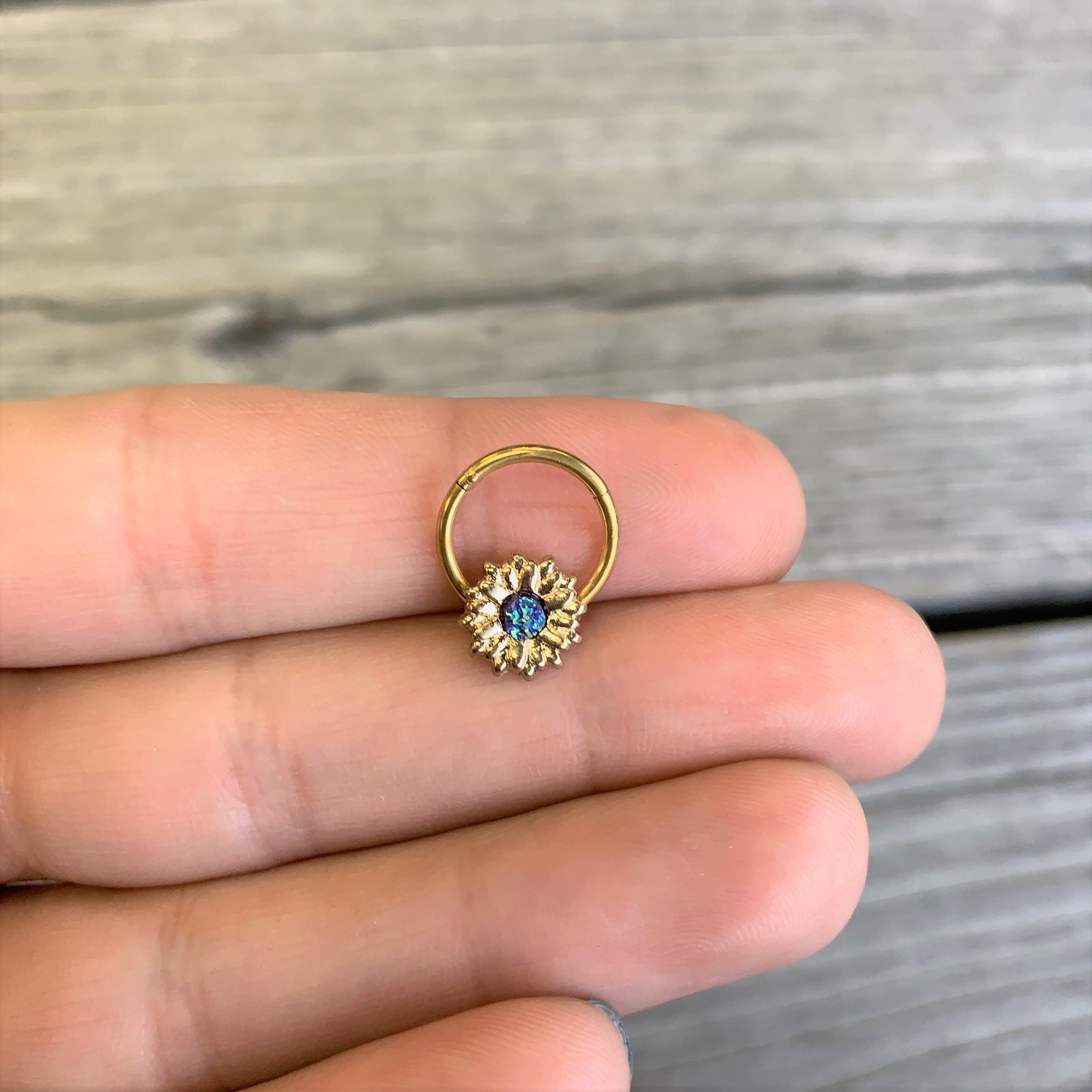 16G 3/8 Gold Tone Blue Center Sunflower Hinged Segment Ring