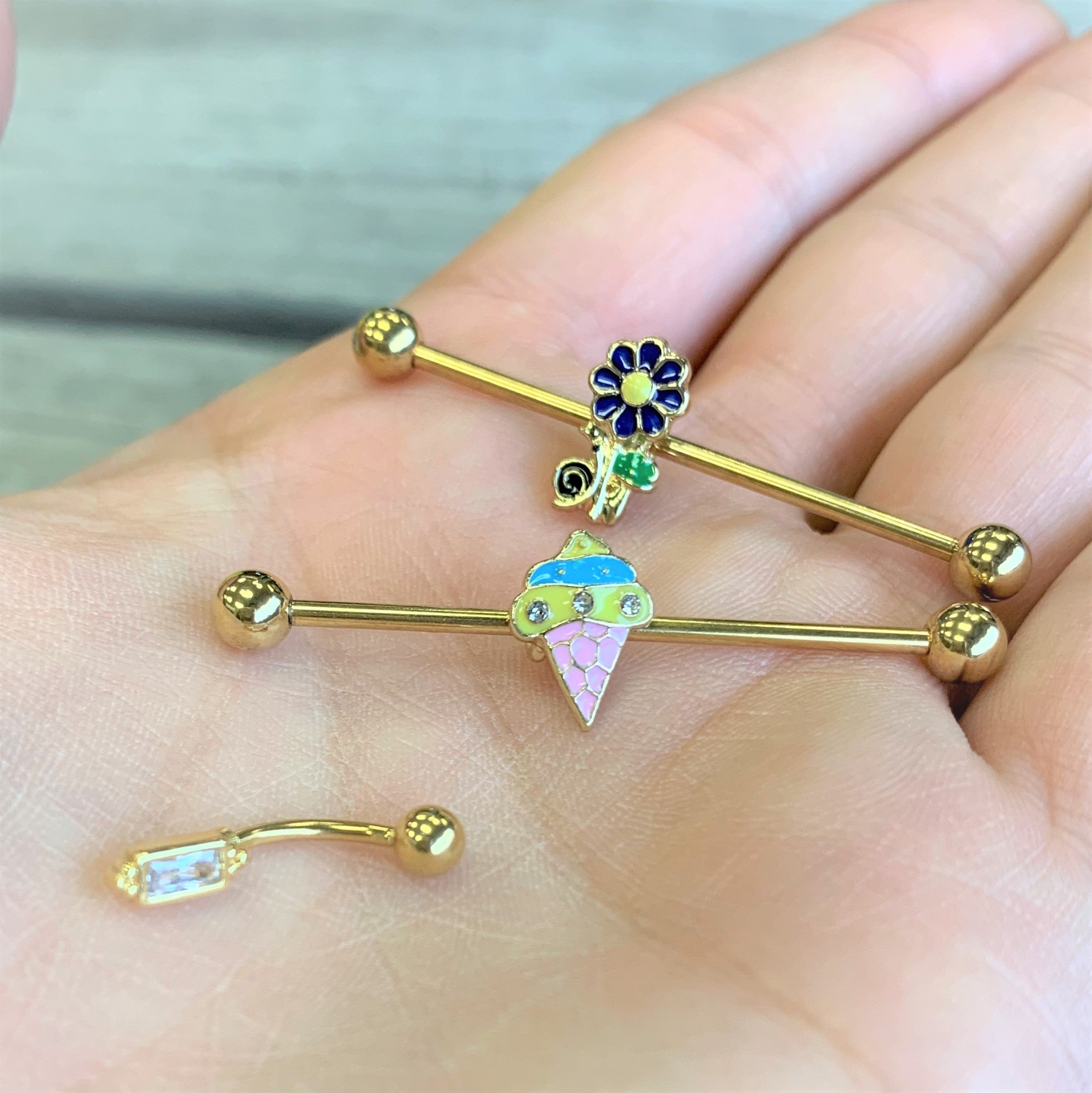 16G 5/16 Clear CZ Gem Gold Tone Rectangle Curved Eyebrow Ring