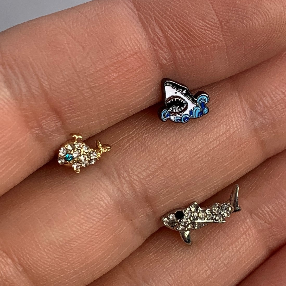 16G 1/4 Clear Black Gem Shark Cartilage Tragus Earring