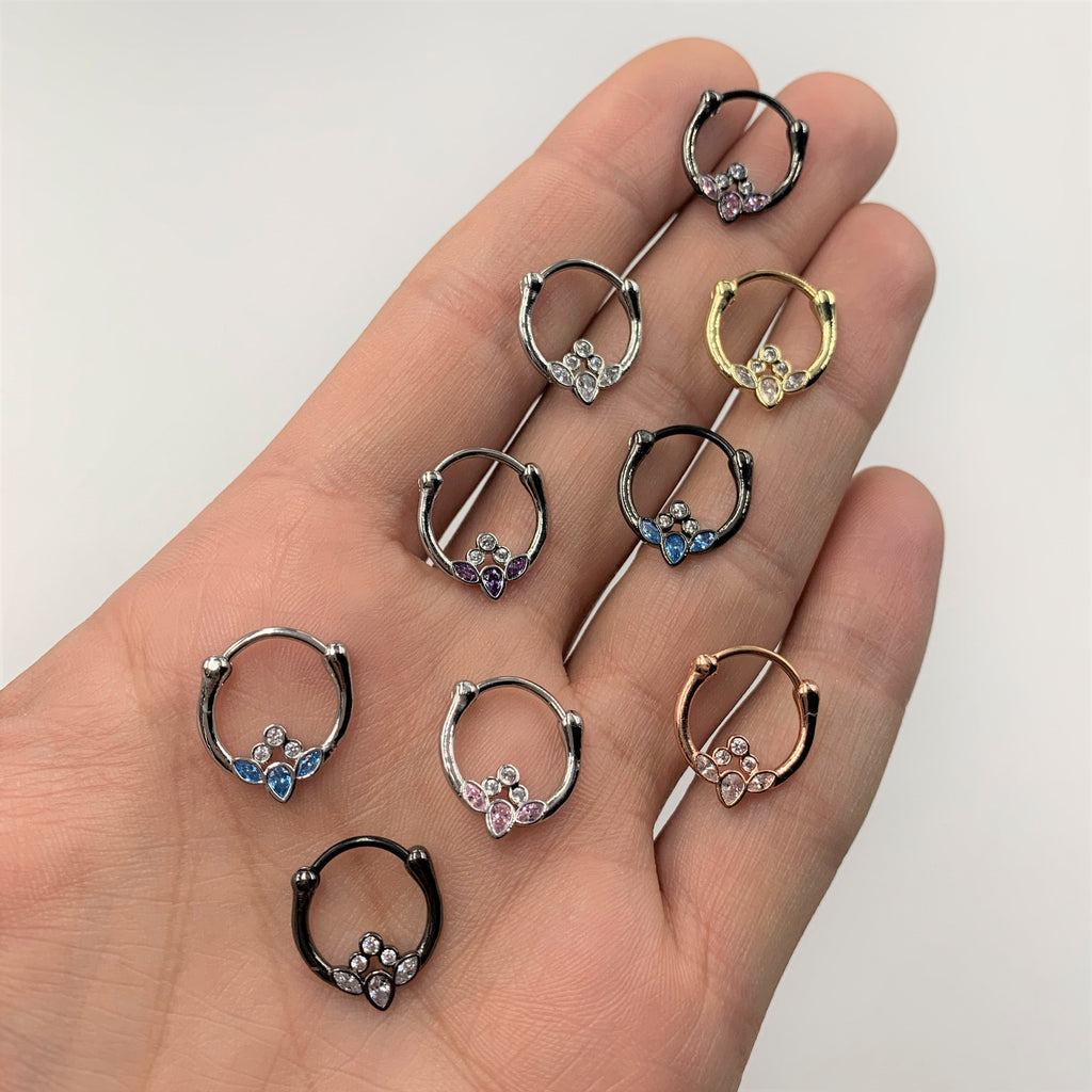 16G 3/8 Clear Blue Gem Black Anodized Classic Cluster Septum Clicker