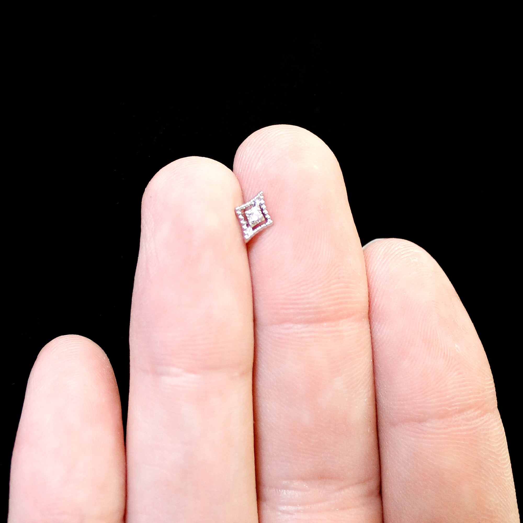 16G 5/16 Clear Gem Deco Textured Rhombus Labret Monroe Tragus