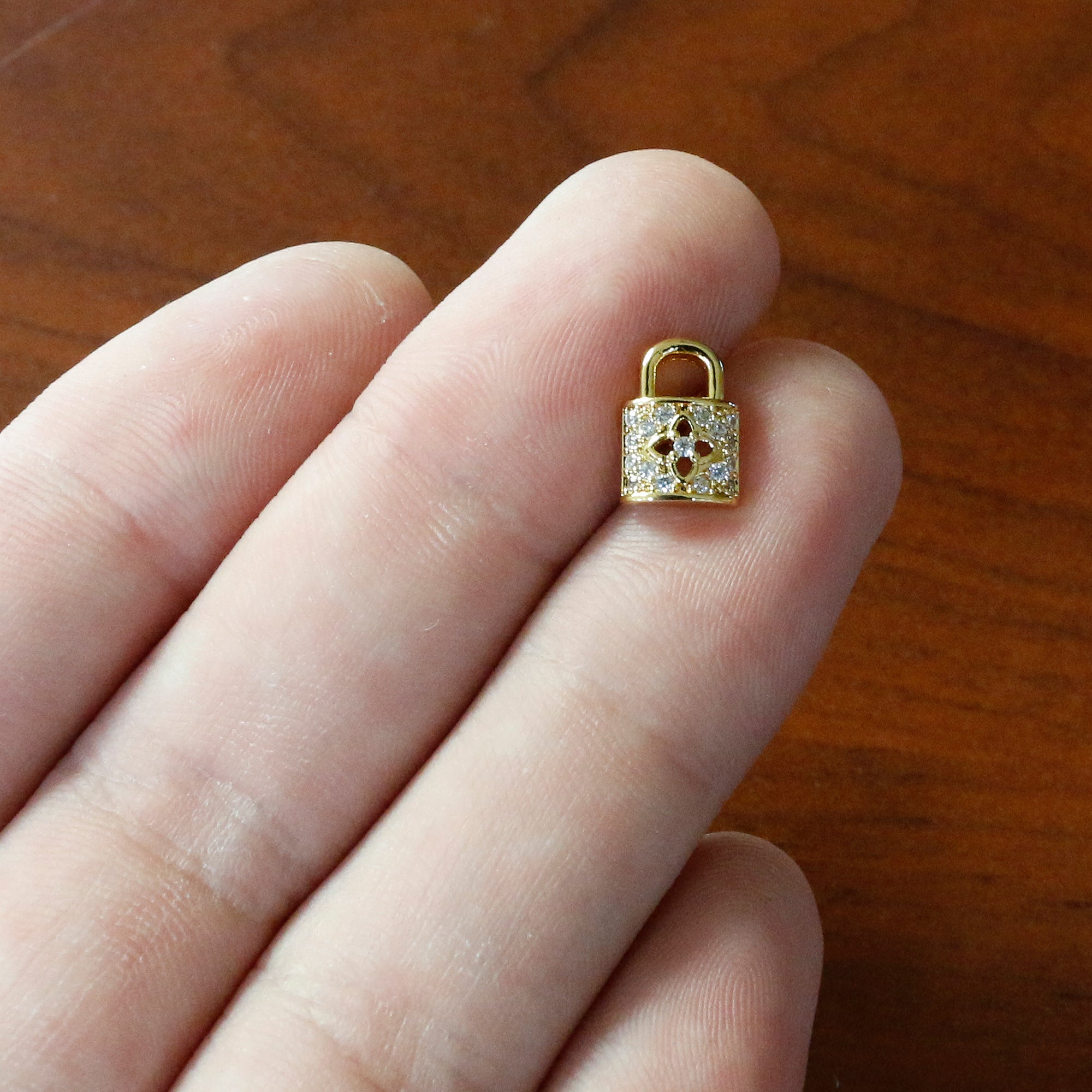 16G 1/4 Clear CZ Gem Gold Tone Lock It Up Labret