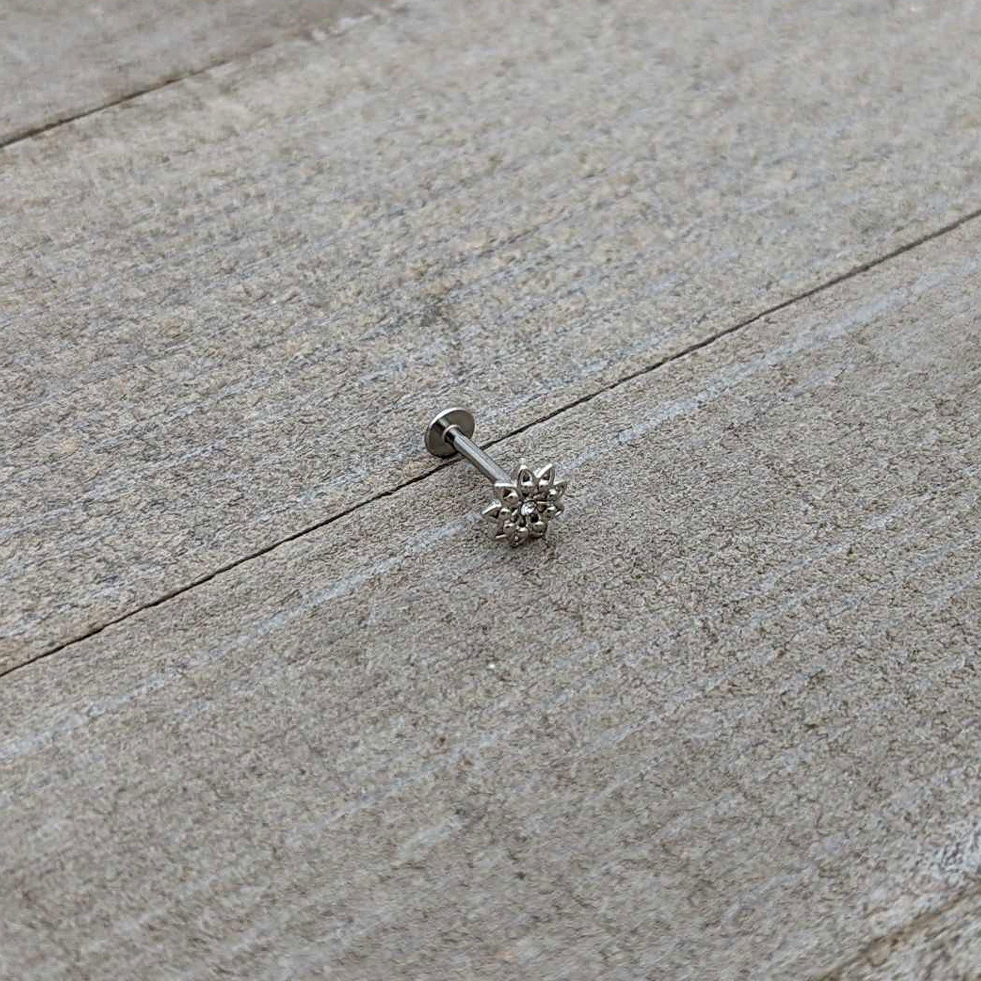 16G 5/16 Clear Gem Starry Flower Labret Monroe Tragus