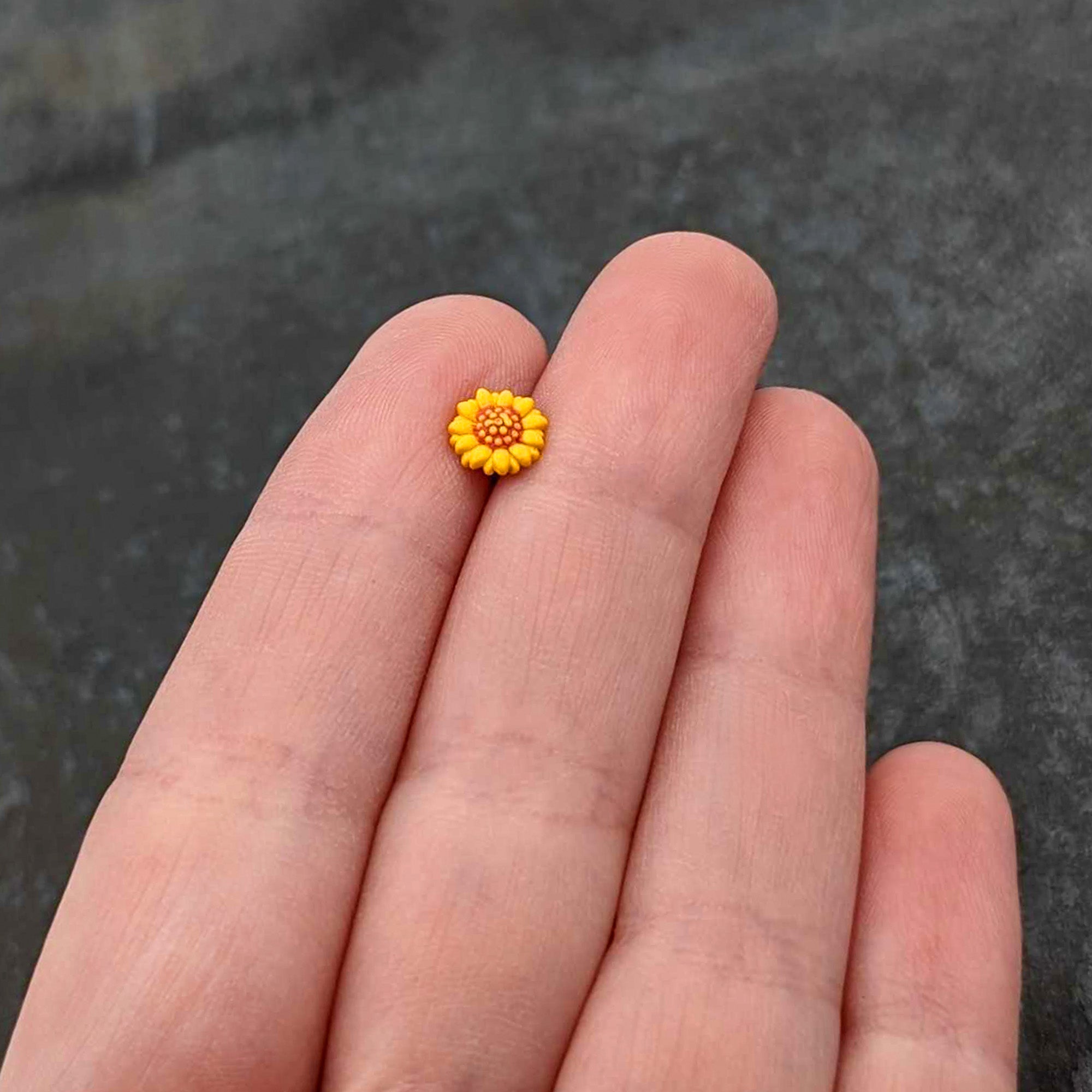 16G 5/16 Happy Sunflower Yellow Labret Monroe Tragus