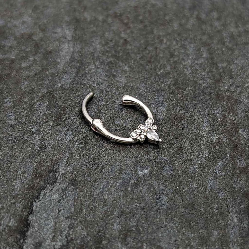 16G 5/16 Clear Gem Bee Glamour Cartilage Clicker
