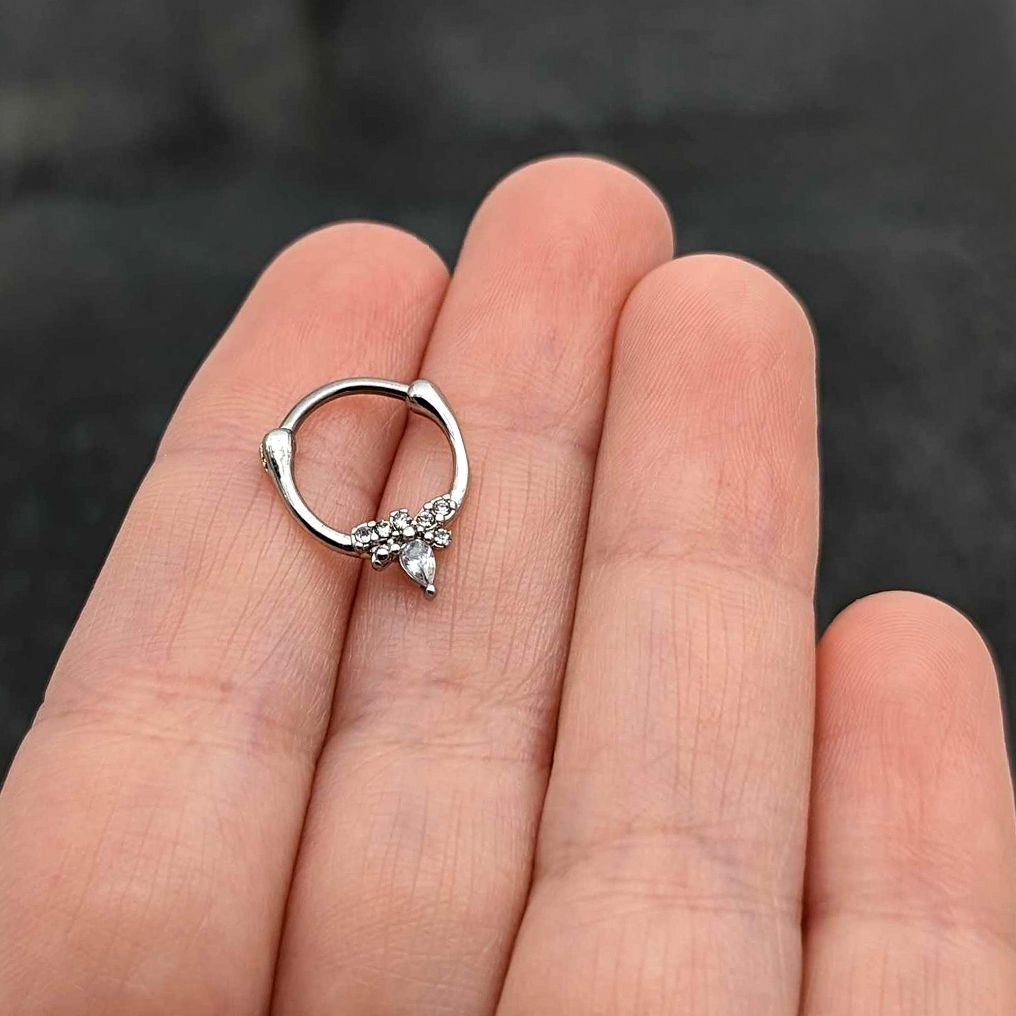 16G 5/16 Clear Gem Bee Glamour Cartilage Clicker
