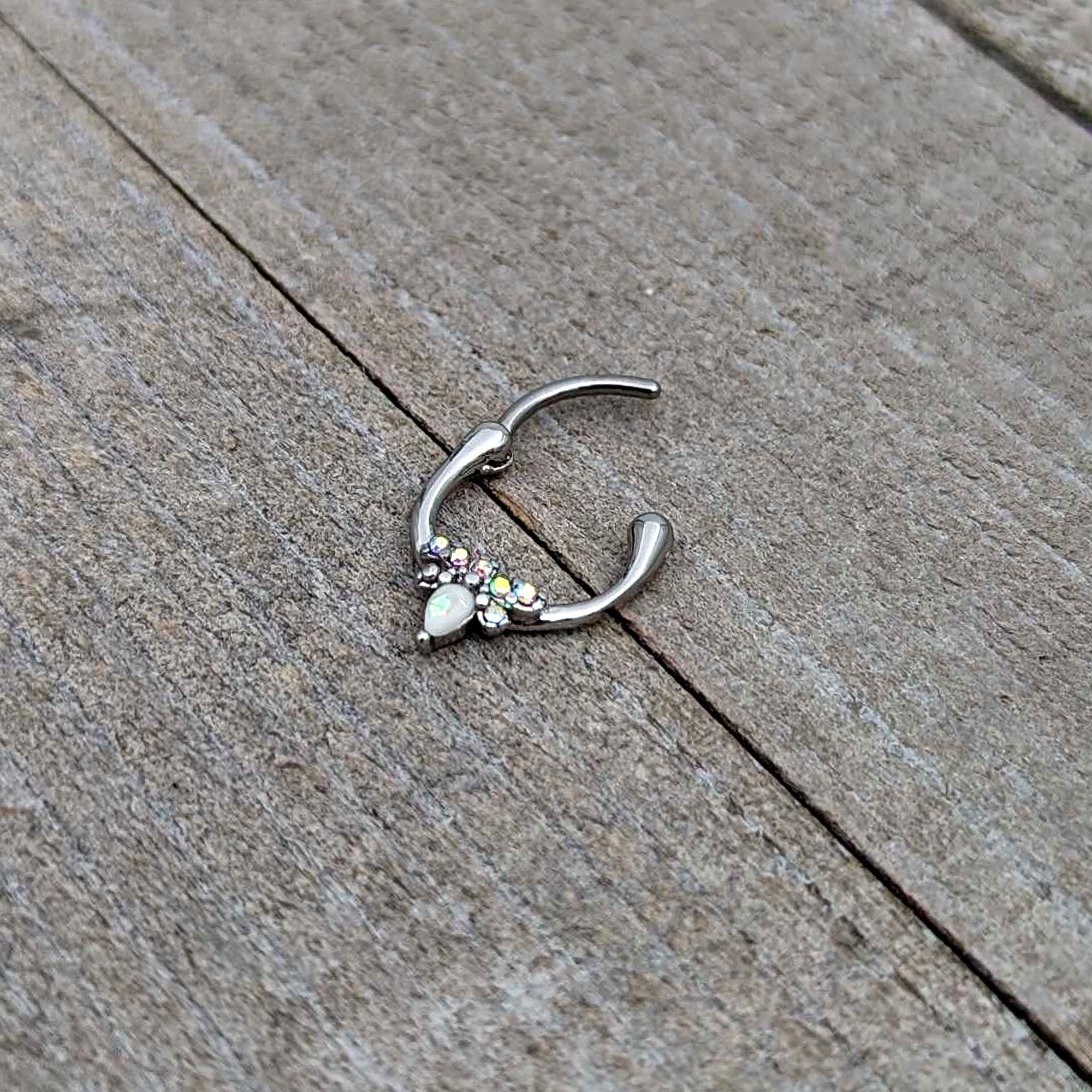 16G 5/16 White Faux Opal Bee Glamour Cartilage Clicker
