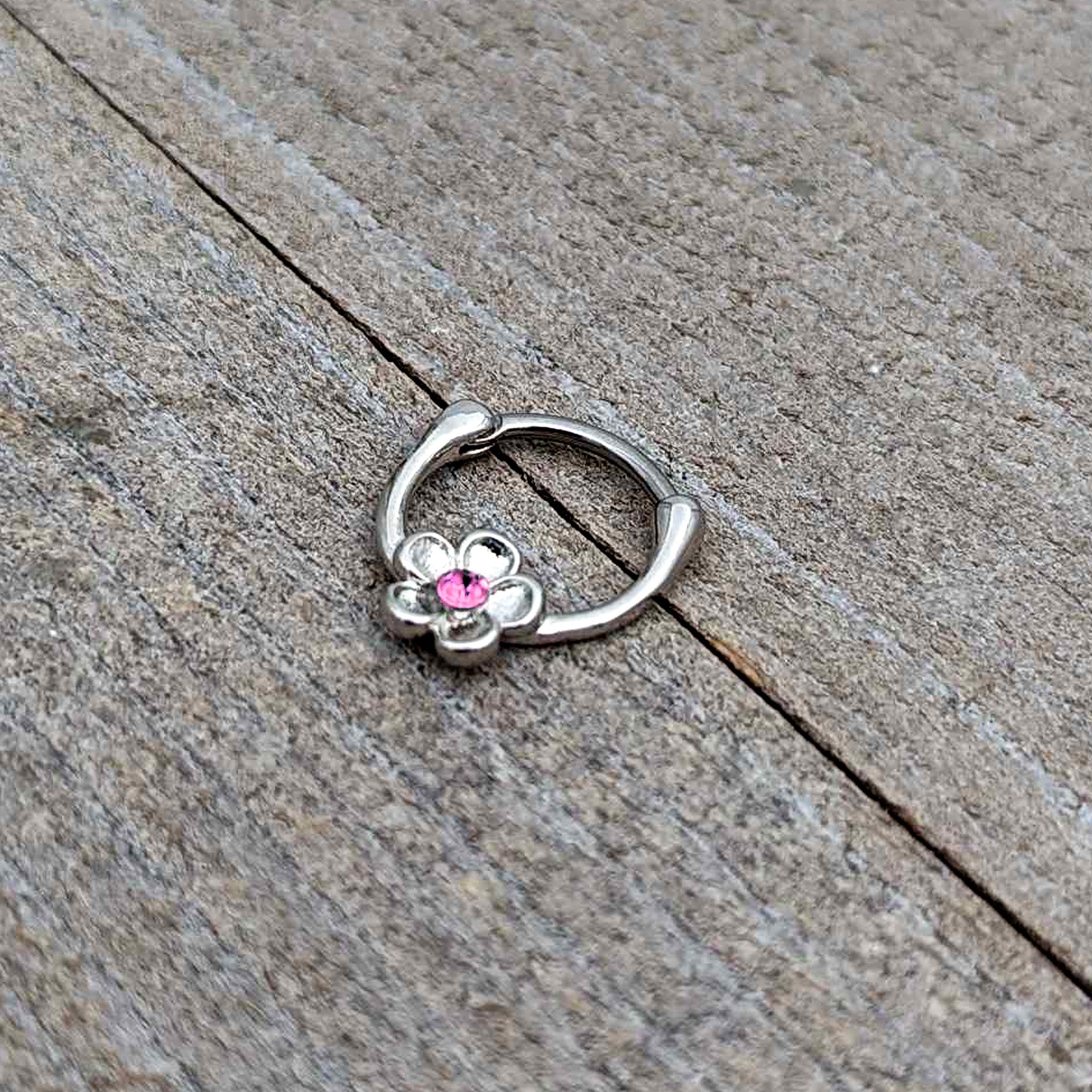 16G 5/16 Pink Gem Sweetheart Flower Cartilage Clicker