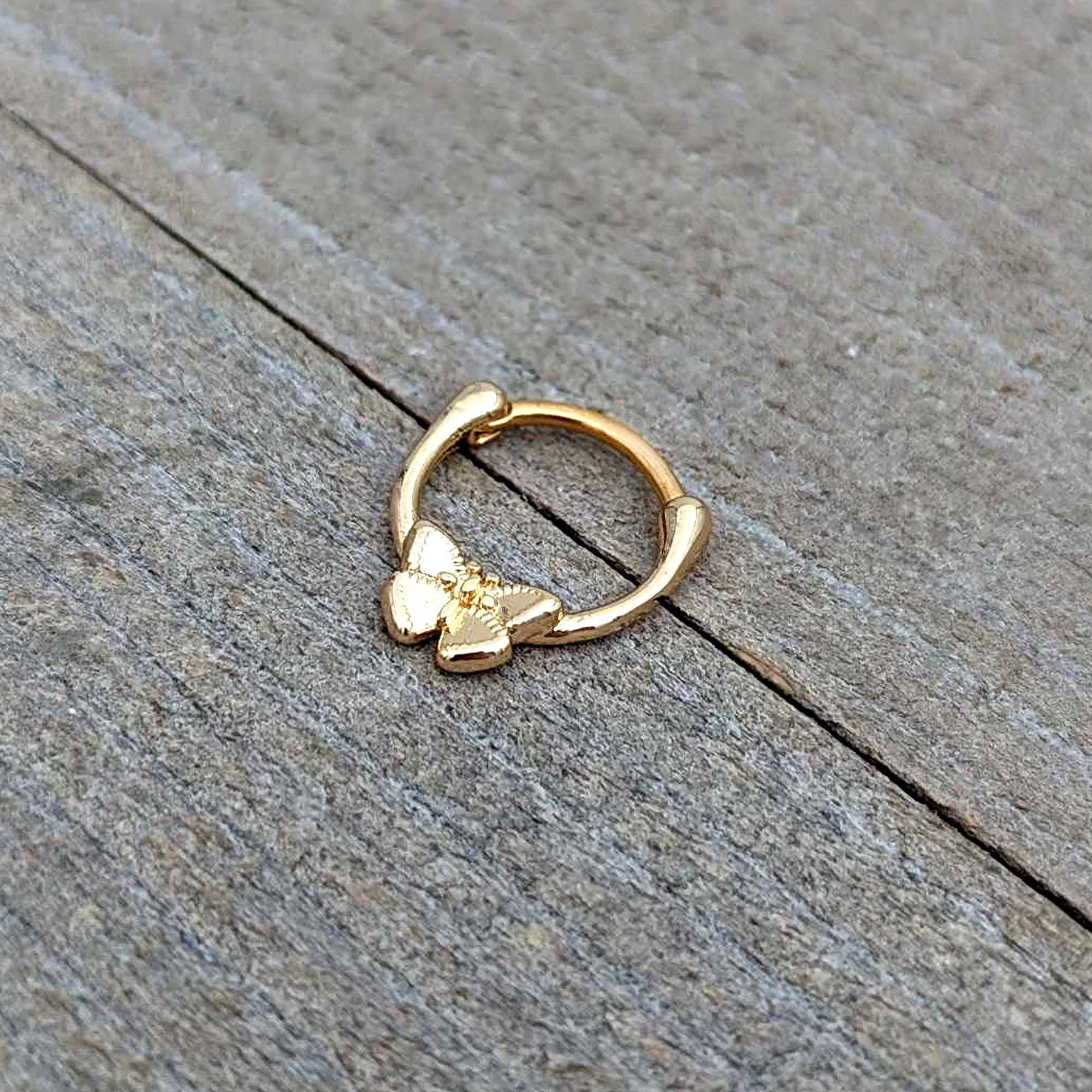 16G 5/16 Gold Tone Simple Textured Butterfly Cartilage Clicker