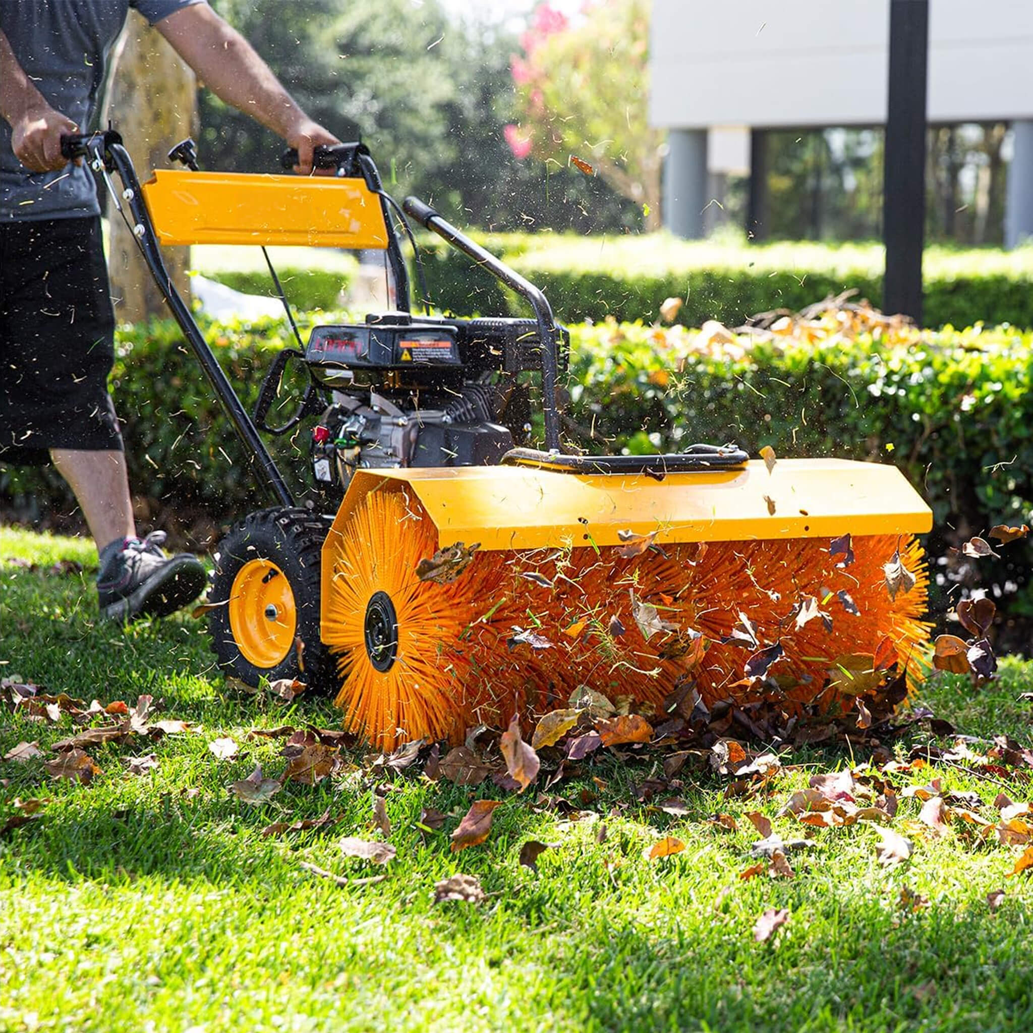 Heavy-Duty 7HP 31-Inch Commercial Walk-Behind Gas-Powered Sweeper (SAK25489)
