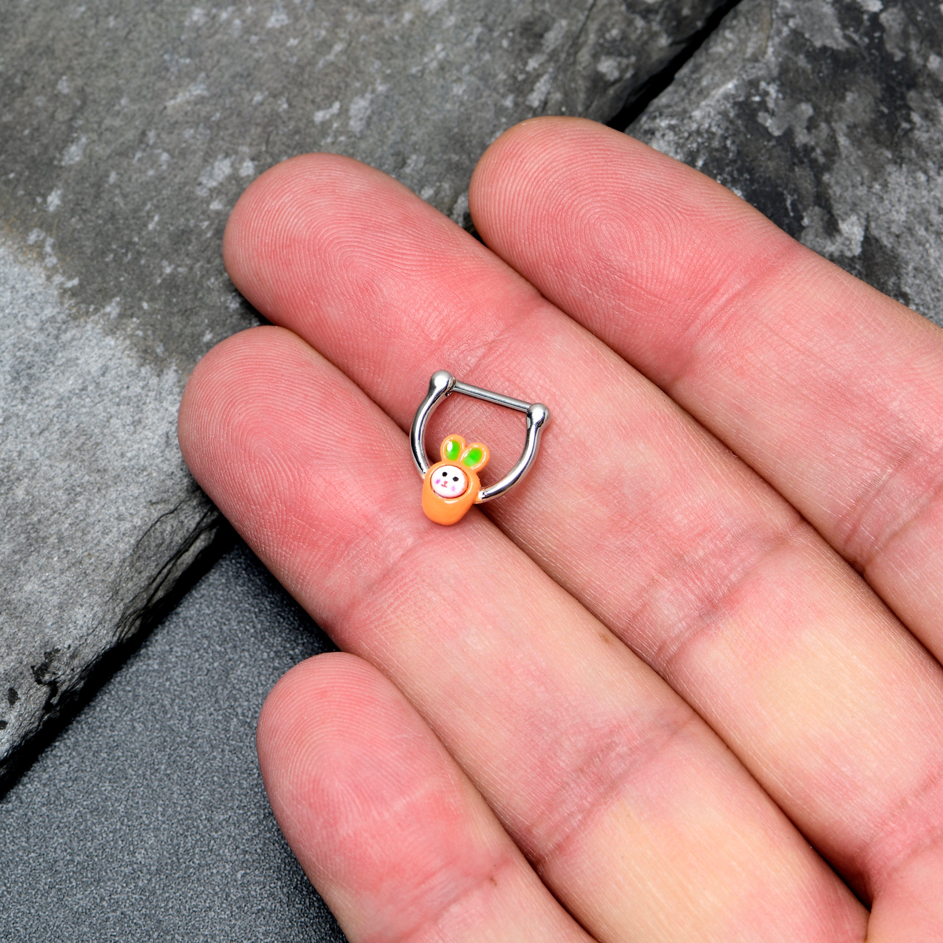 16G 5/16 Surprise Carrot Easter Bunny Cartilage Clicker