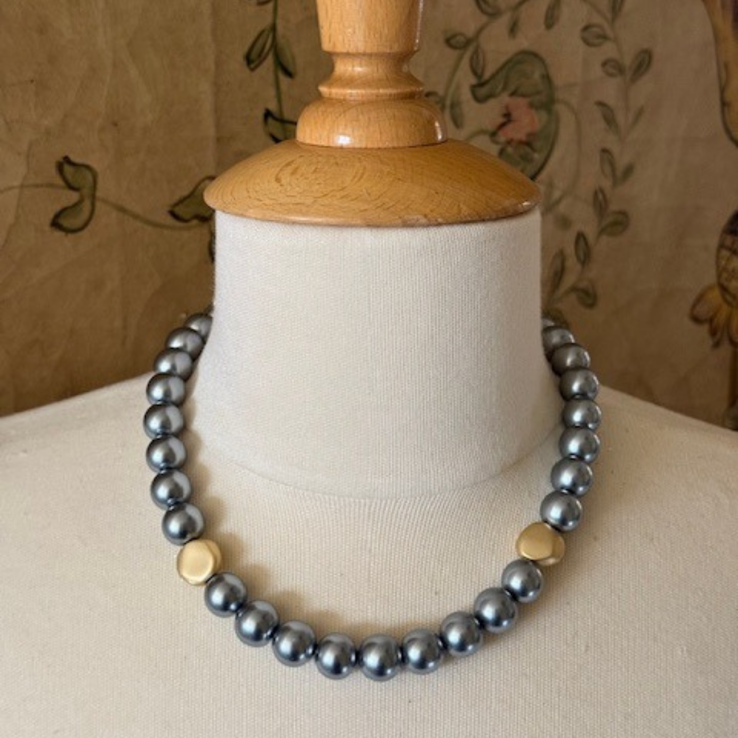 Grey Pearl With Matte Gold Bead Accent Necklace