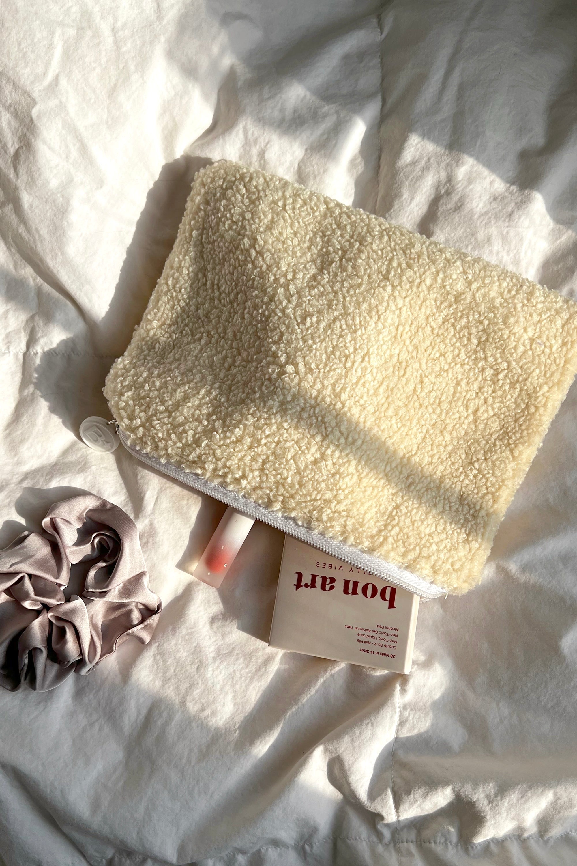 Polar Puff Pouch