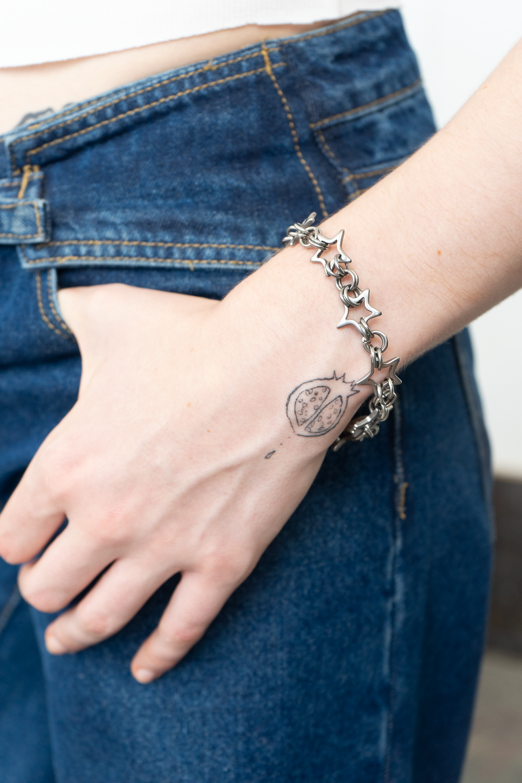 starlight viper - hand-linked star chainmail bracelet
