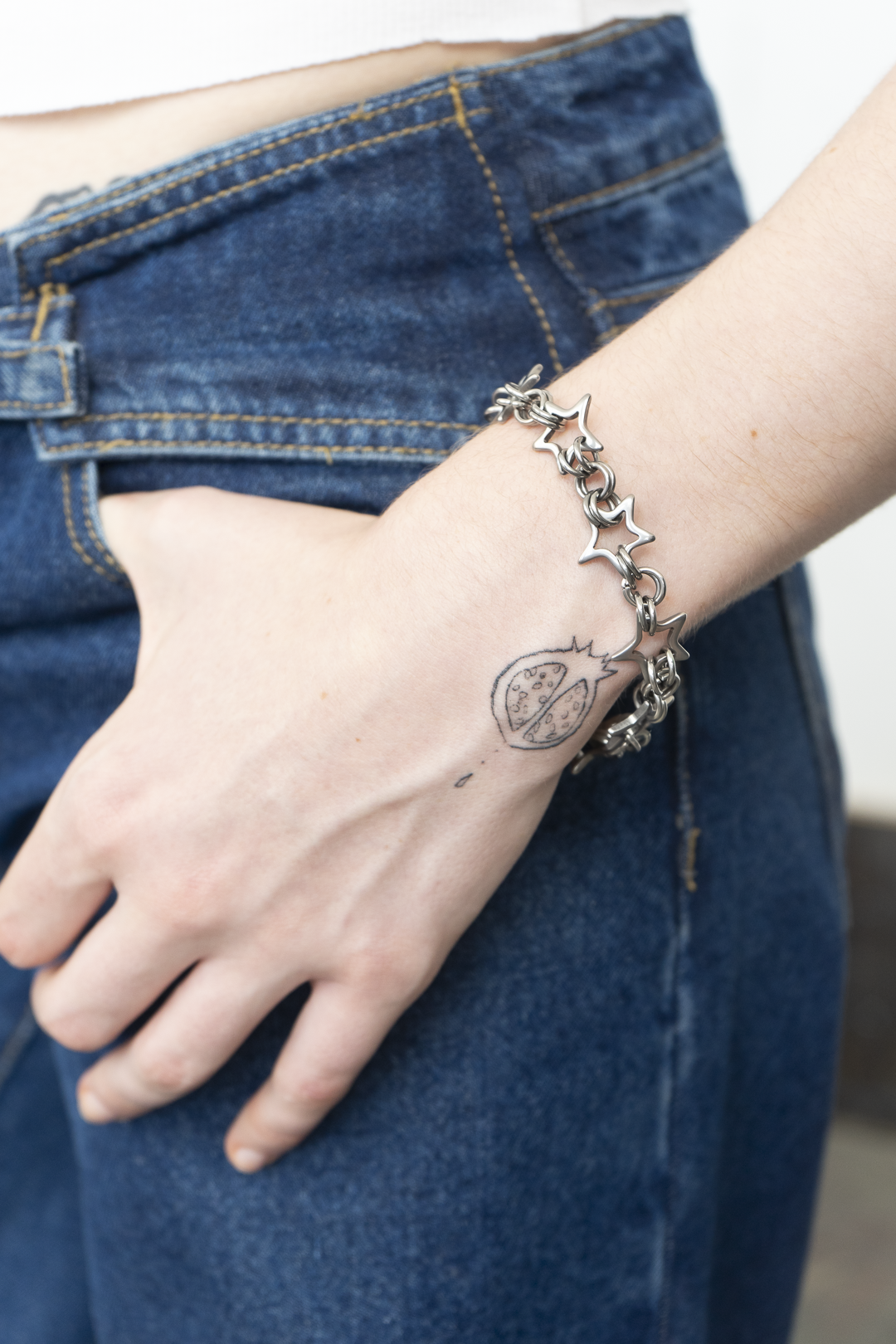 starlight viper - hand-linked star chainmail bracelet