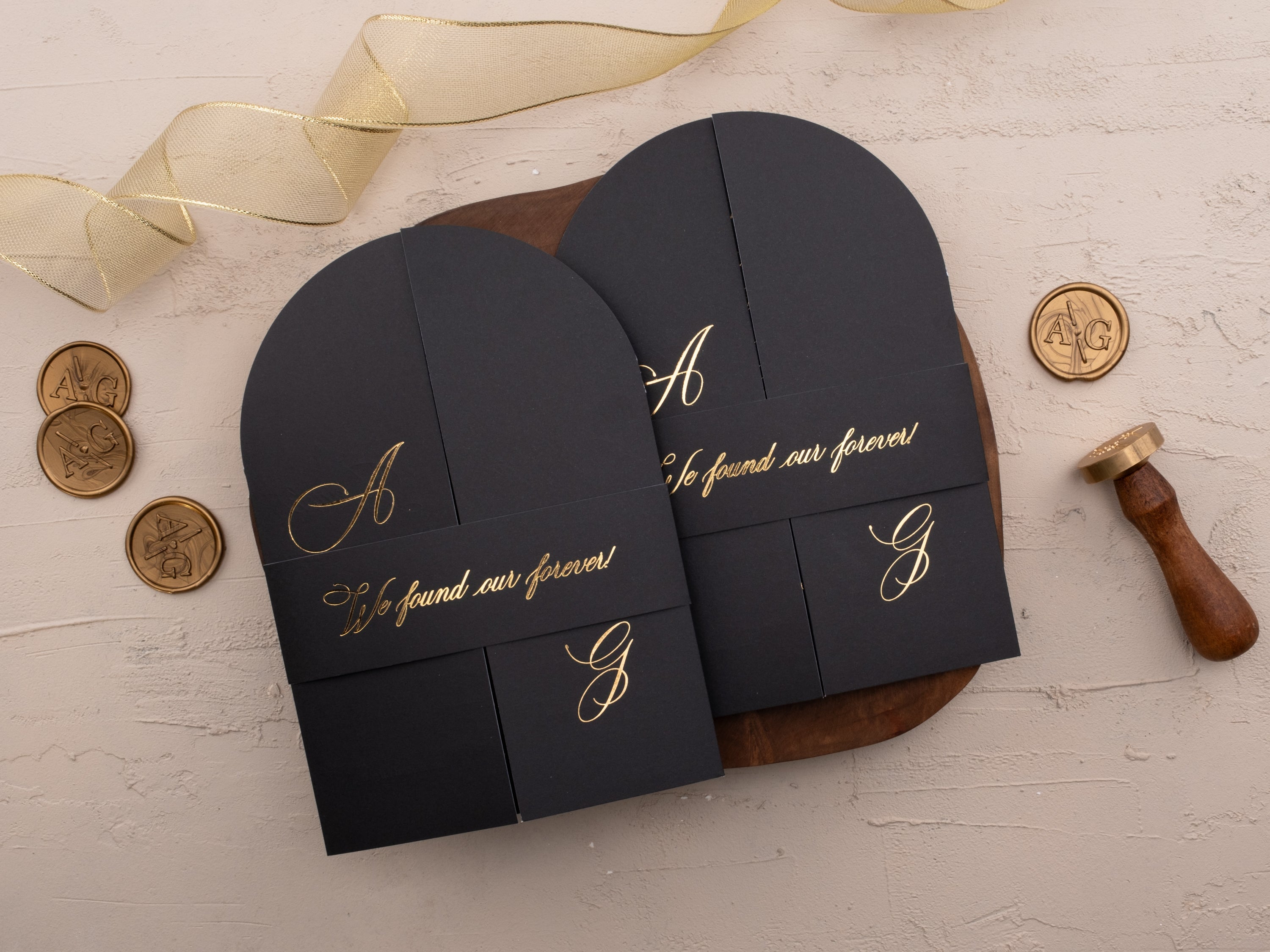 Black Gold Foil Arch Wedding Invitation Set – Formal Luxe Style