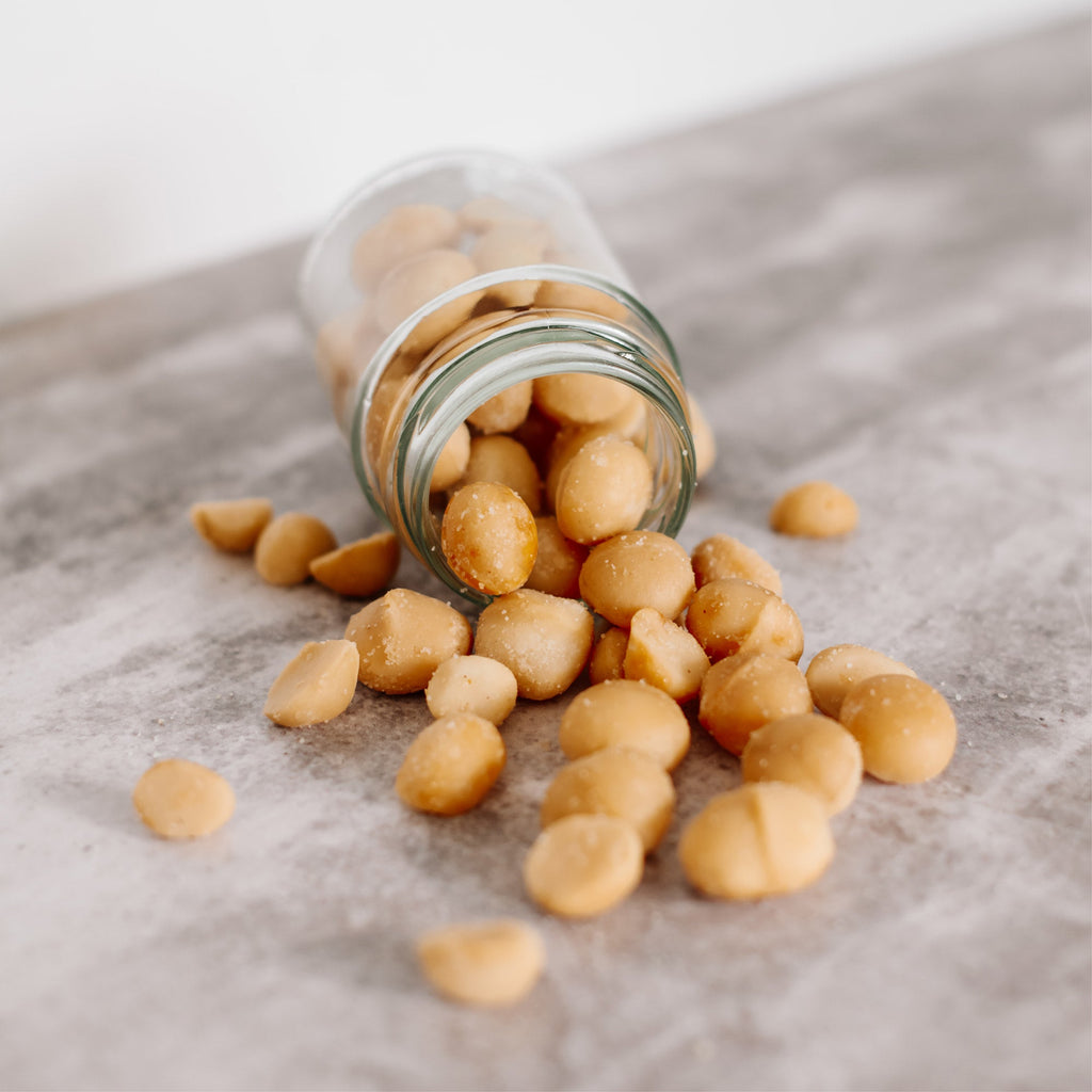 Dry Roasted Macadamia Nuts with Namibian Sea Salt (4oz x 6 Bags)