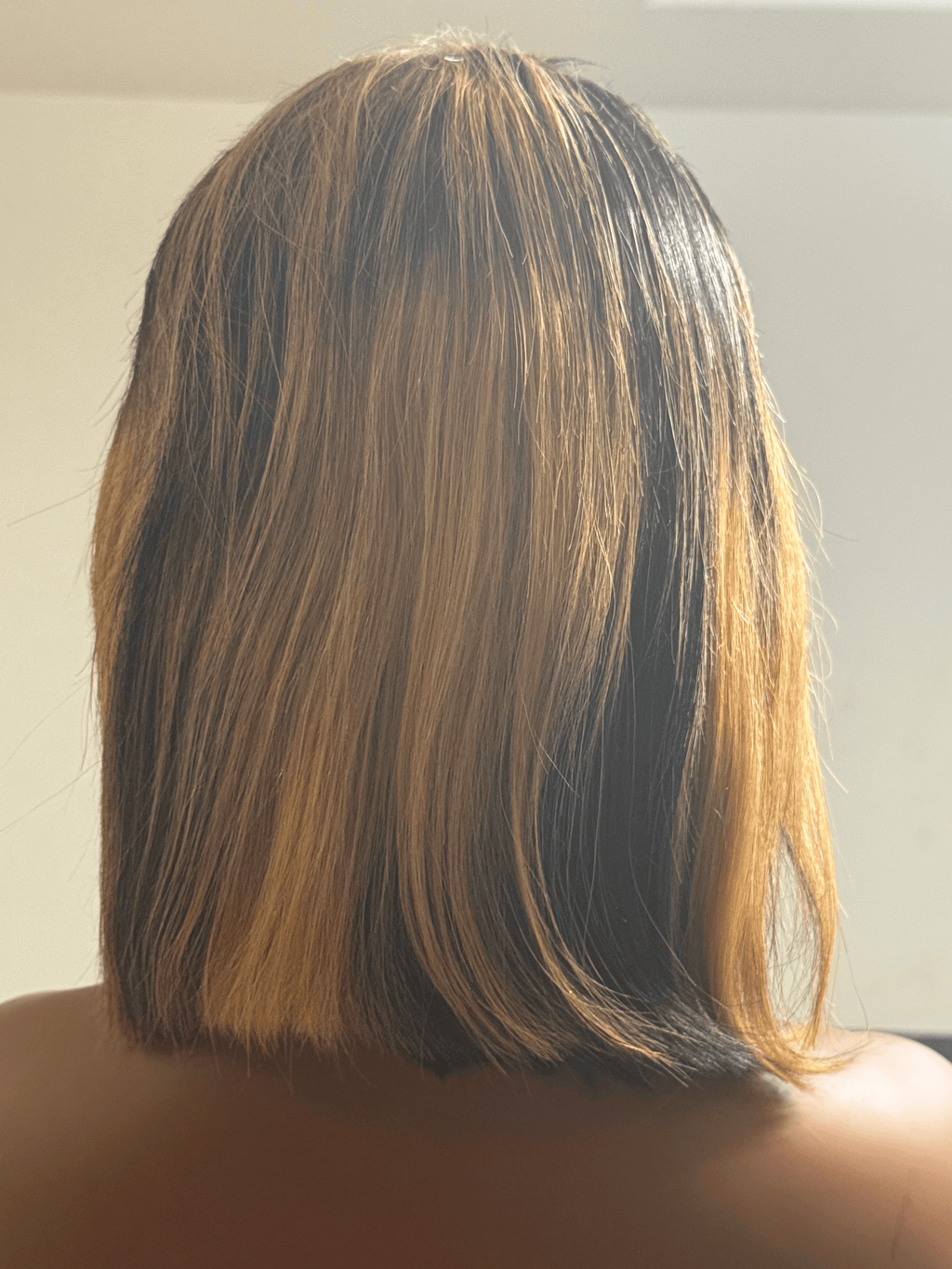 Highlight Hustle – Straight Bob Lace Front Wig (Black w/ Blonde Streaks)