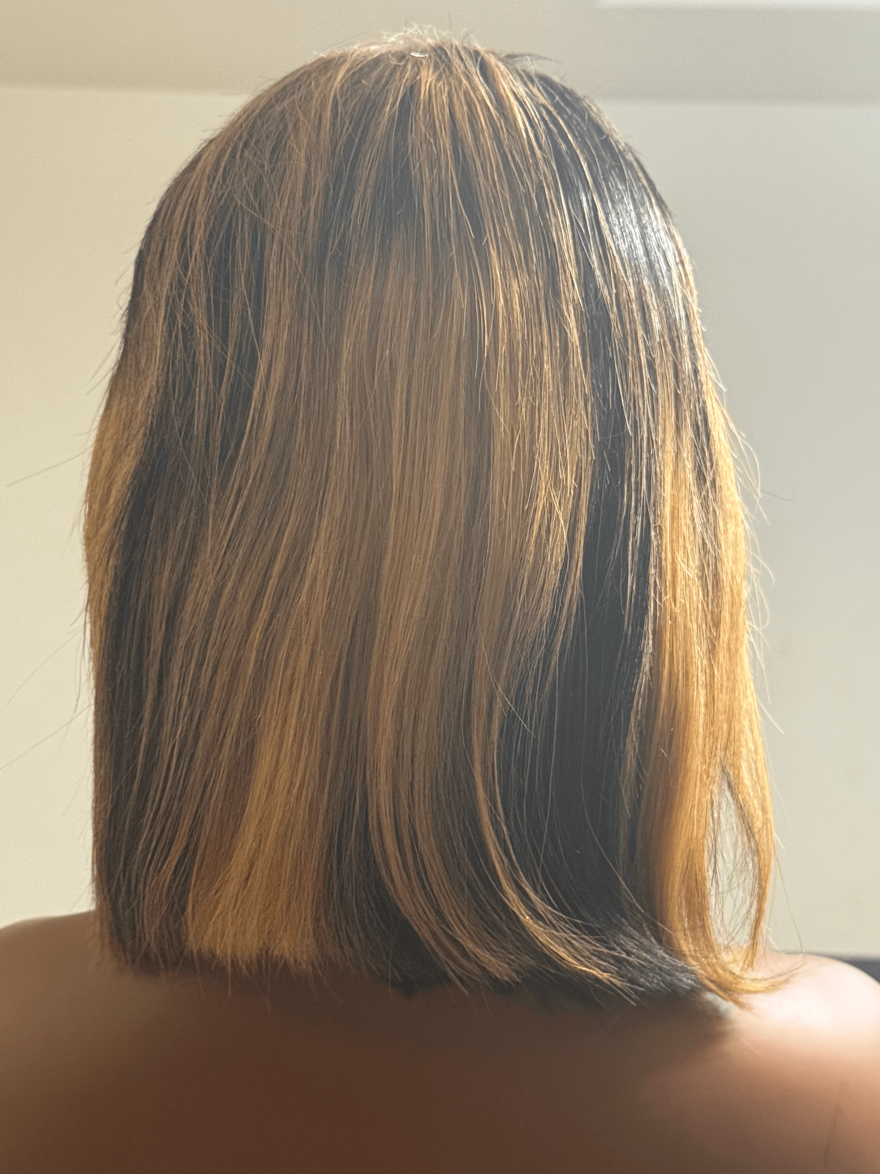 Highlight Hustle – Straight Bob Lace Front Wig (Black w/ Blonde Streaks)
