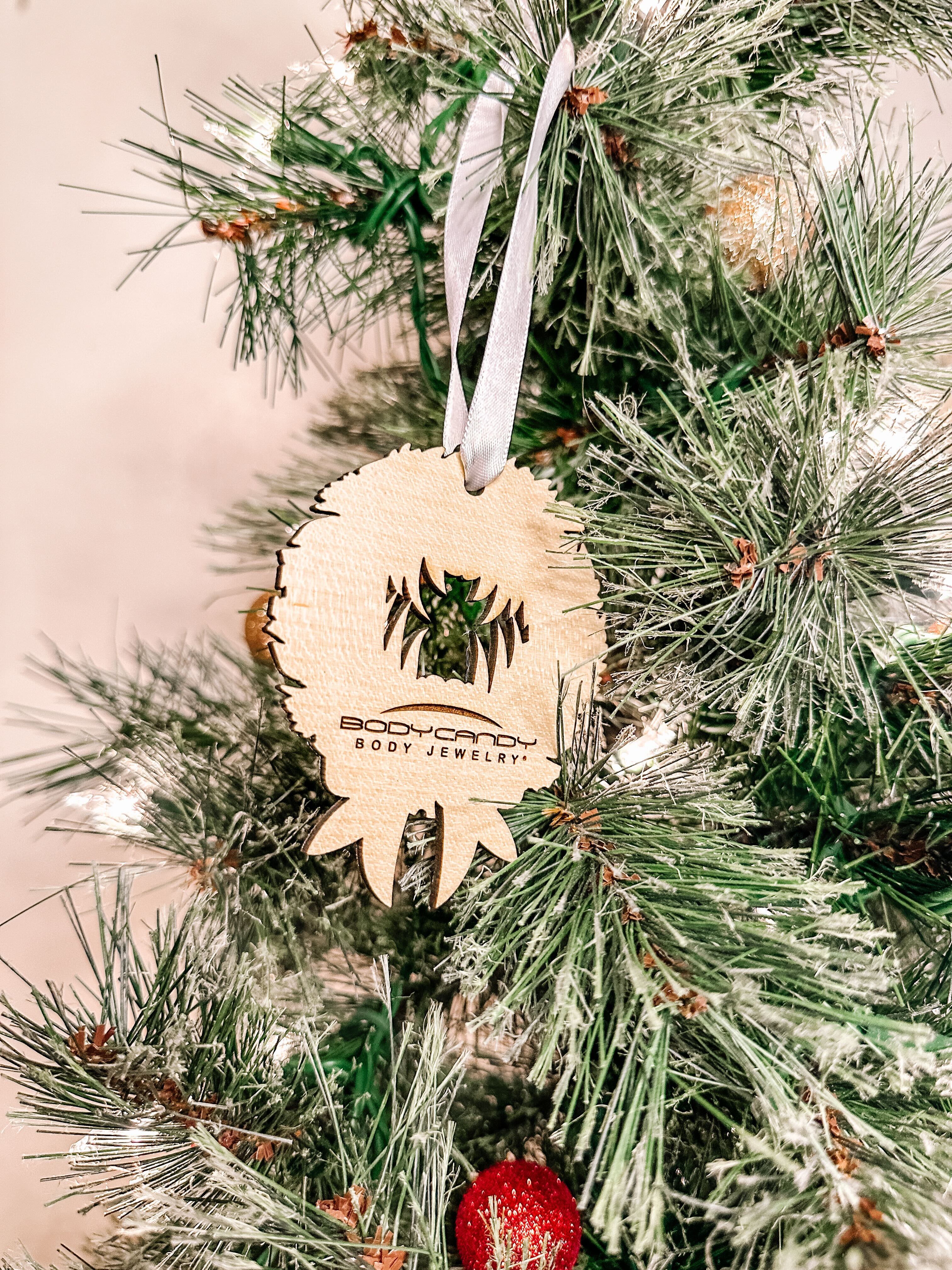 Wood Holiday Vampire Wreath Christmas Ornament