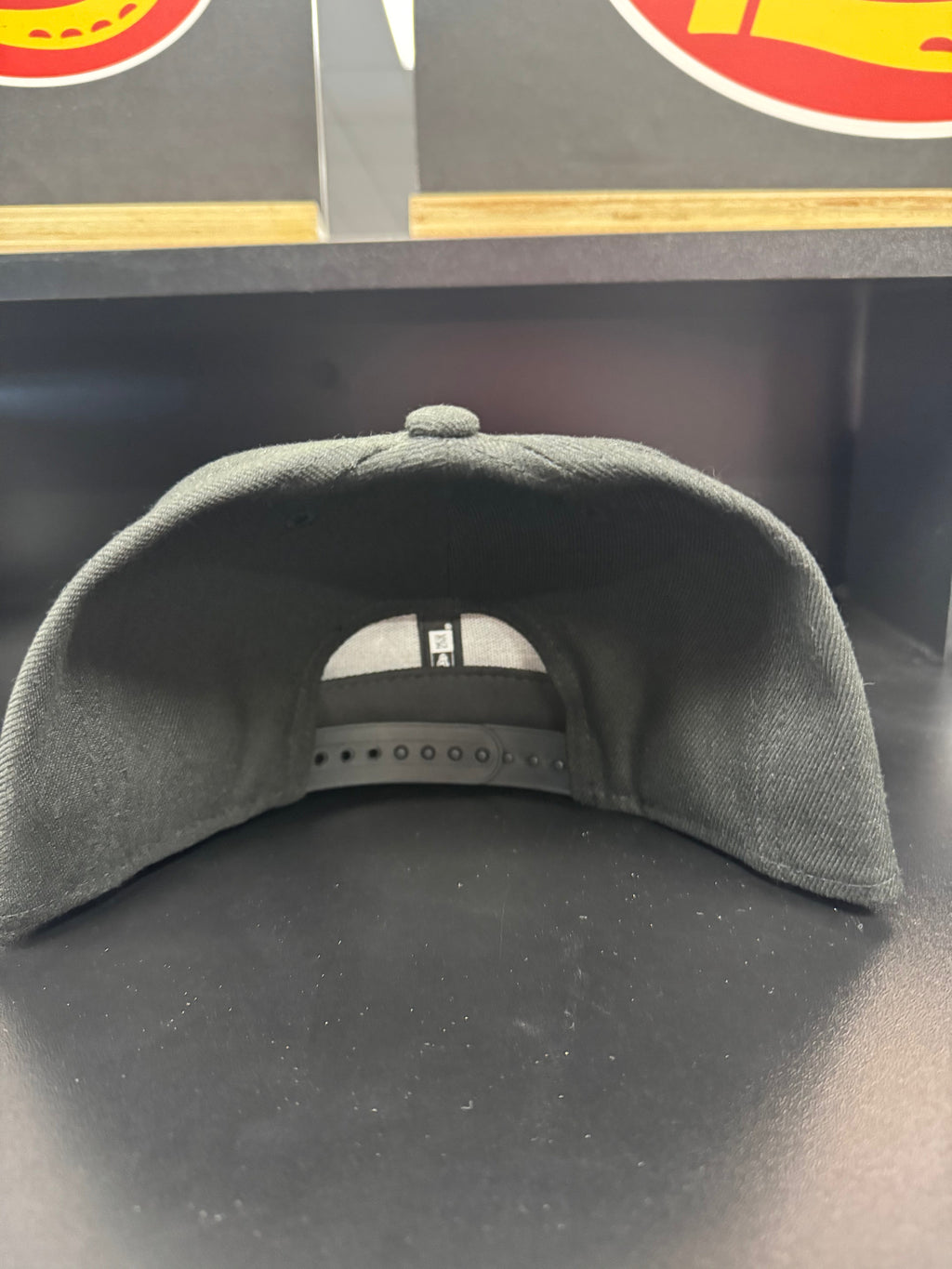 NEW ERA 59FIFTY Basic Snap back CHICAGO WHITE SOX 950 - BLACK/BLACK