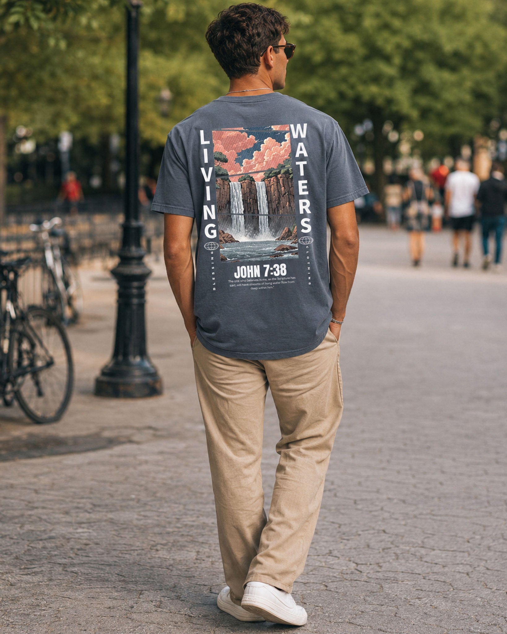 Men's Heavy Tee Oversized Living Waters