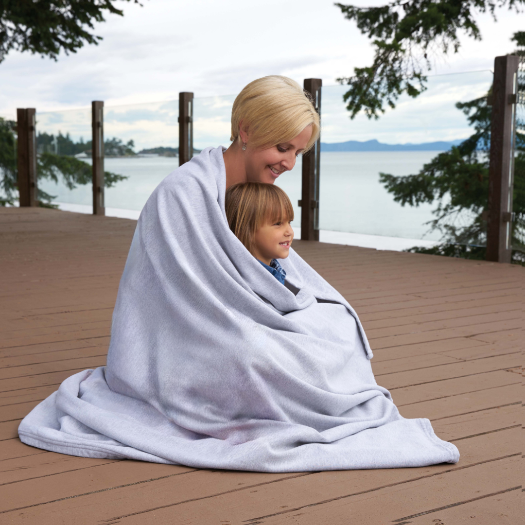 Oversized Holiday Sweatshirt Cotton Blanket – Cozy Gifting