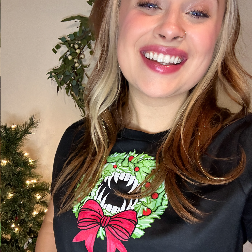 Holiday Vampire Wreath Black Tee Shirt
