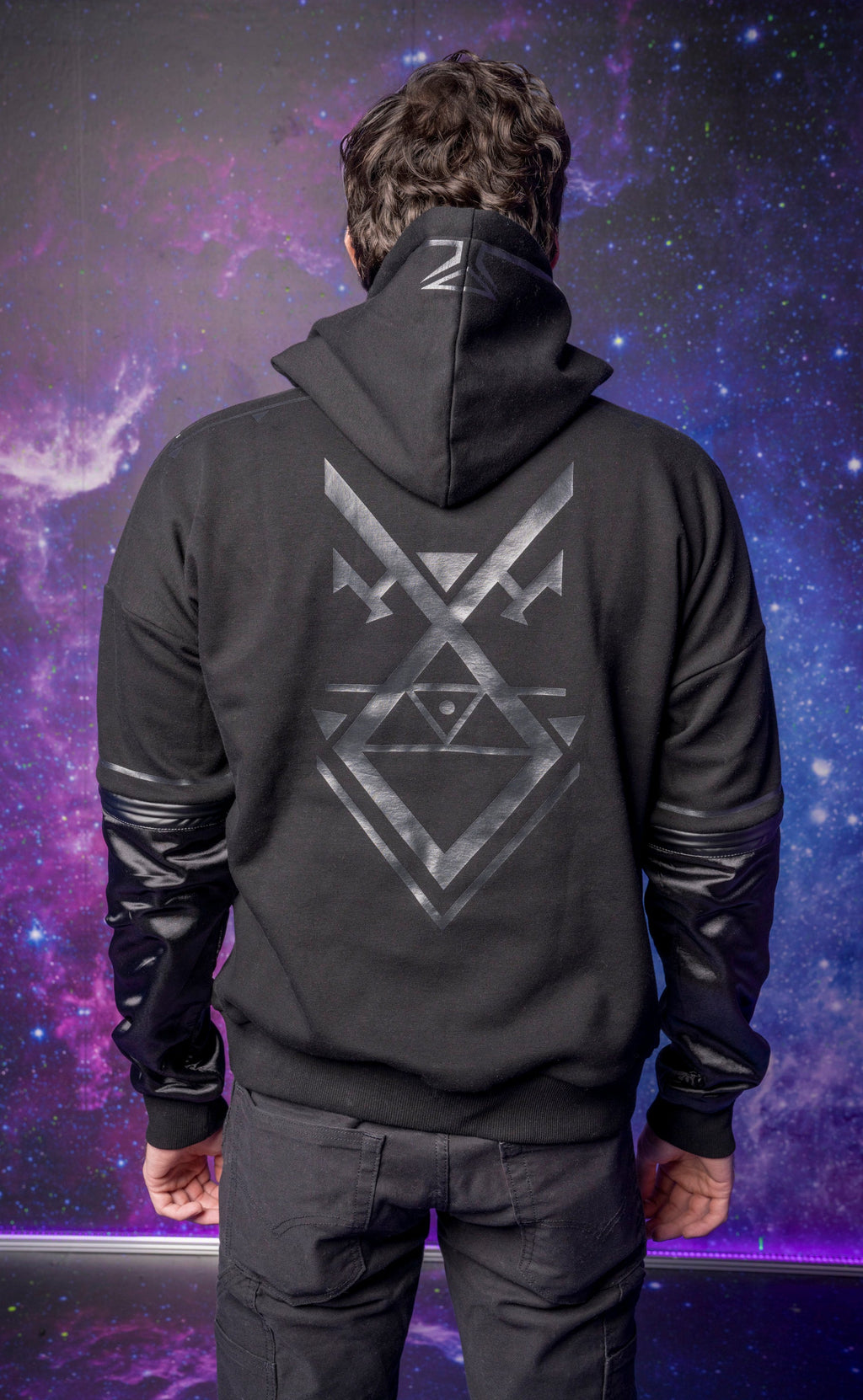 Wild Hoodie - Black