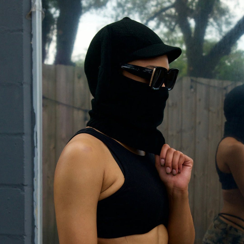 Black Brim 1-Hole Balaclava – Sleek Ski Mask for Streetwear, Winter Sports & Tactical Gear
