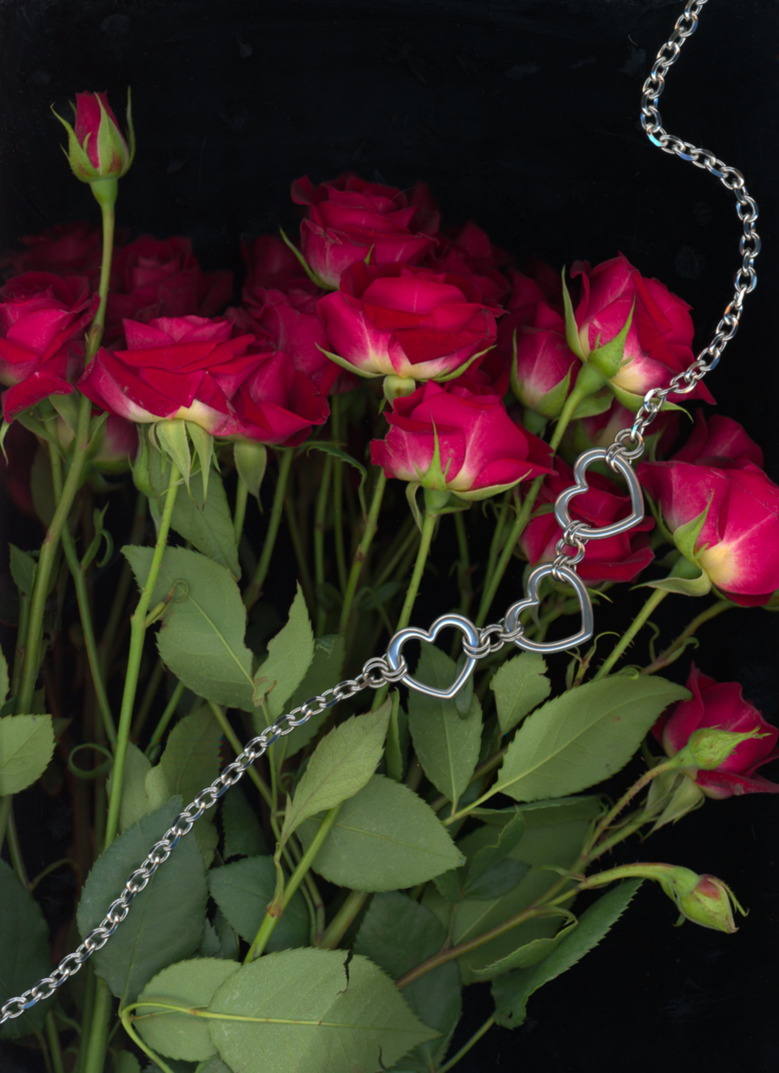 'Eternal Trio' Heart Pendant Necklace