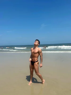 CTS BLACK CROWN THONG