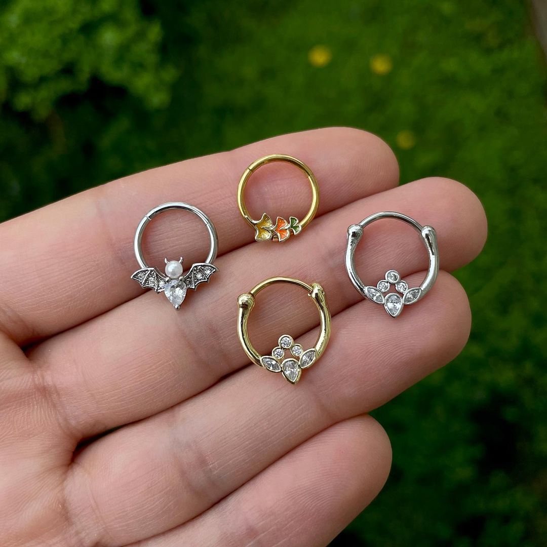 16G 3/8 Clear Gem Classic Cluster Septum Clicker