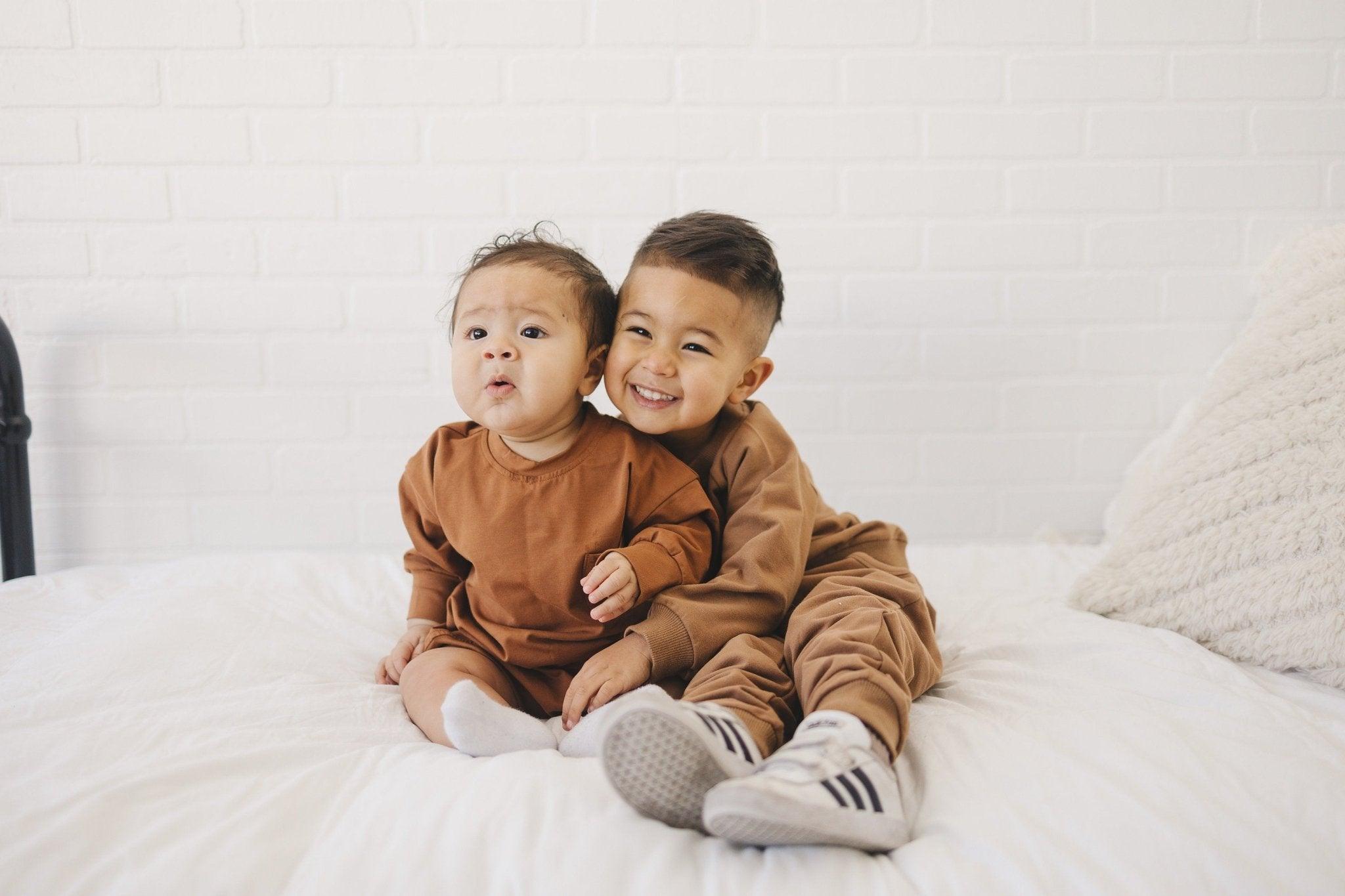 Long-Sleeved Pocket Tee Romper *0-3m left