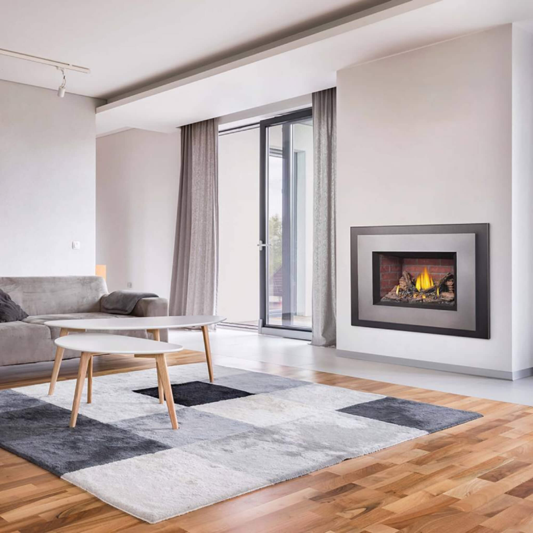 Napoleon Oakville 3 28-Inch Direct Vent Natural Gas Fireplace Insert [GDI3N-1] (SAK25498)