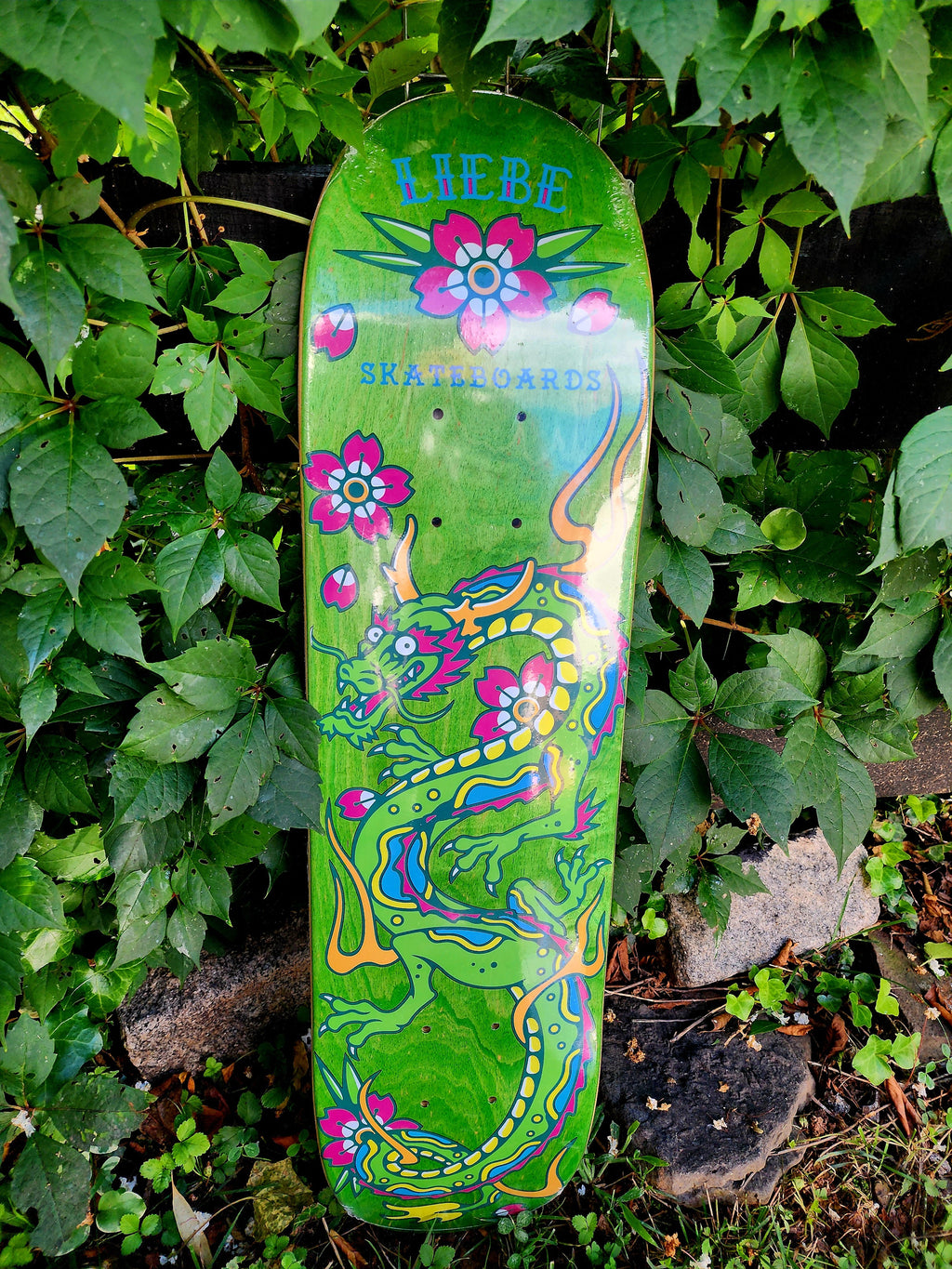 Liebe Grom Squad – Neon Dragon Decks