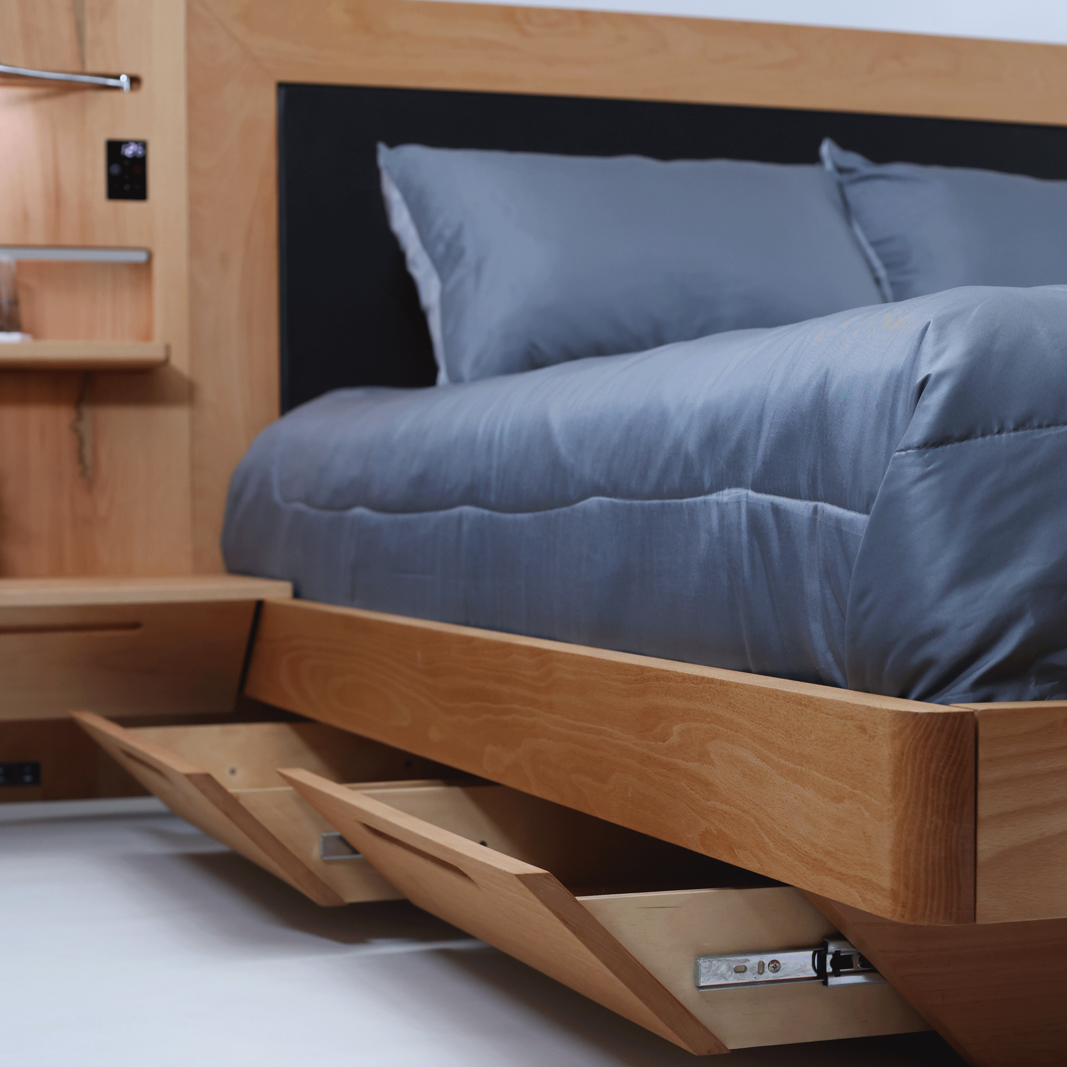 Shepin Bedroom Set