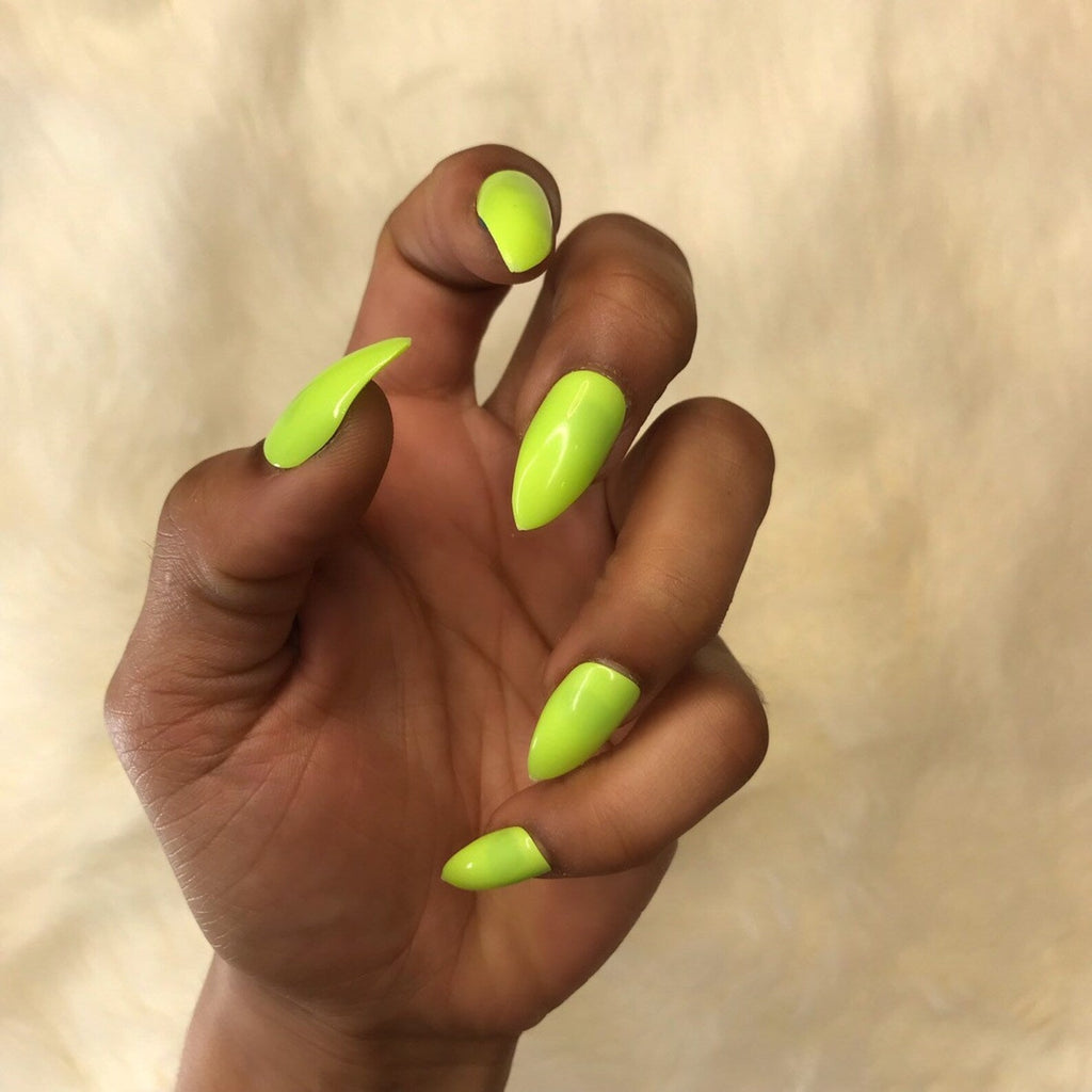 Stiletto Glow-in-the-Dark Neon Yellow Nails – Press-On Acrylic Nails for Raves, Parties & Bold Glam
