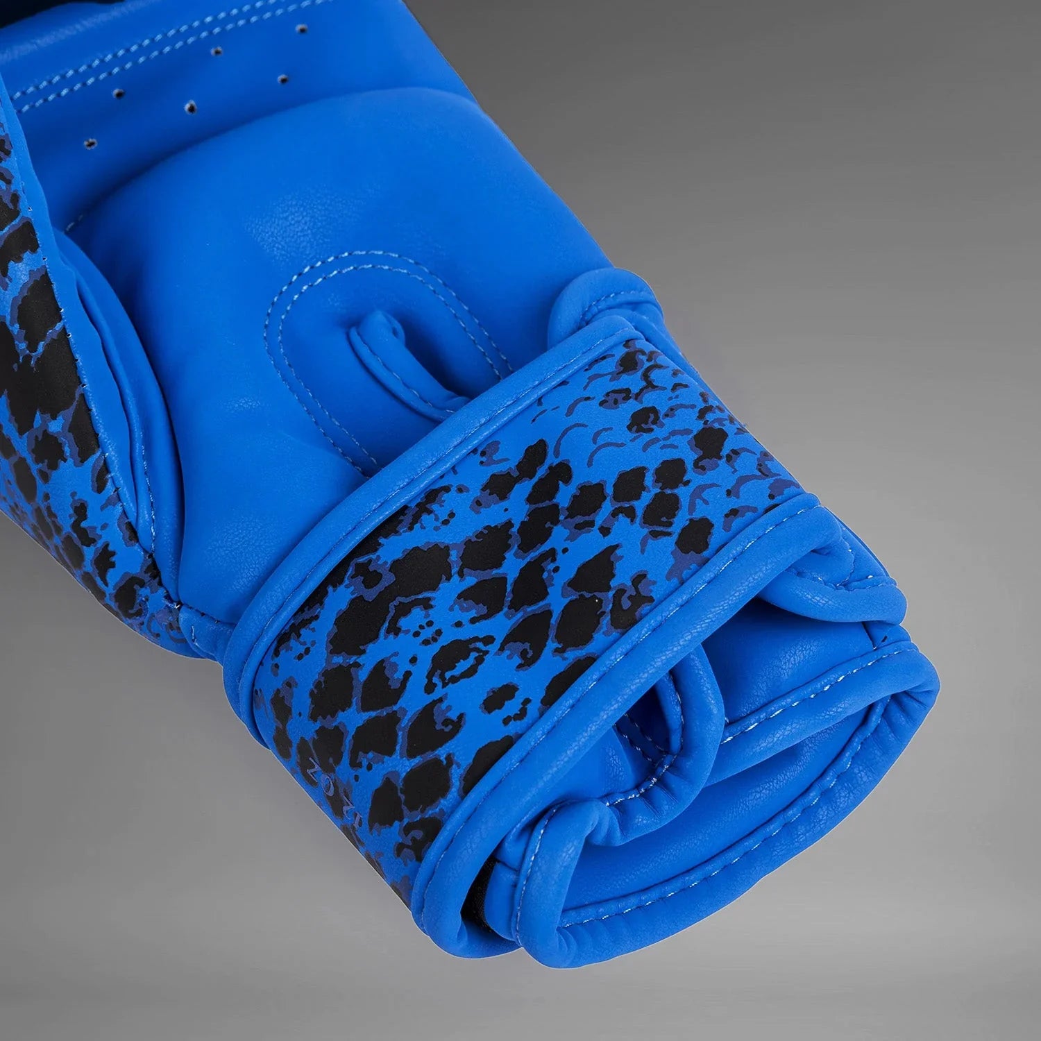 Venum Amazonia Boxing Gloves